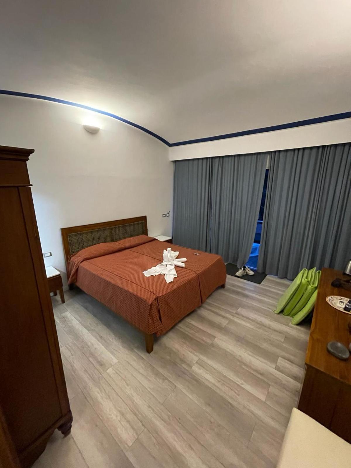 Floating House Embe Experience Castel Volturno